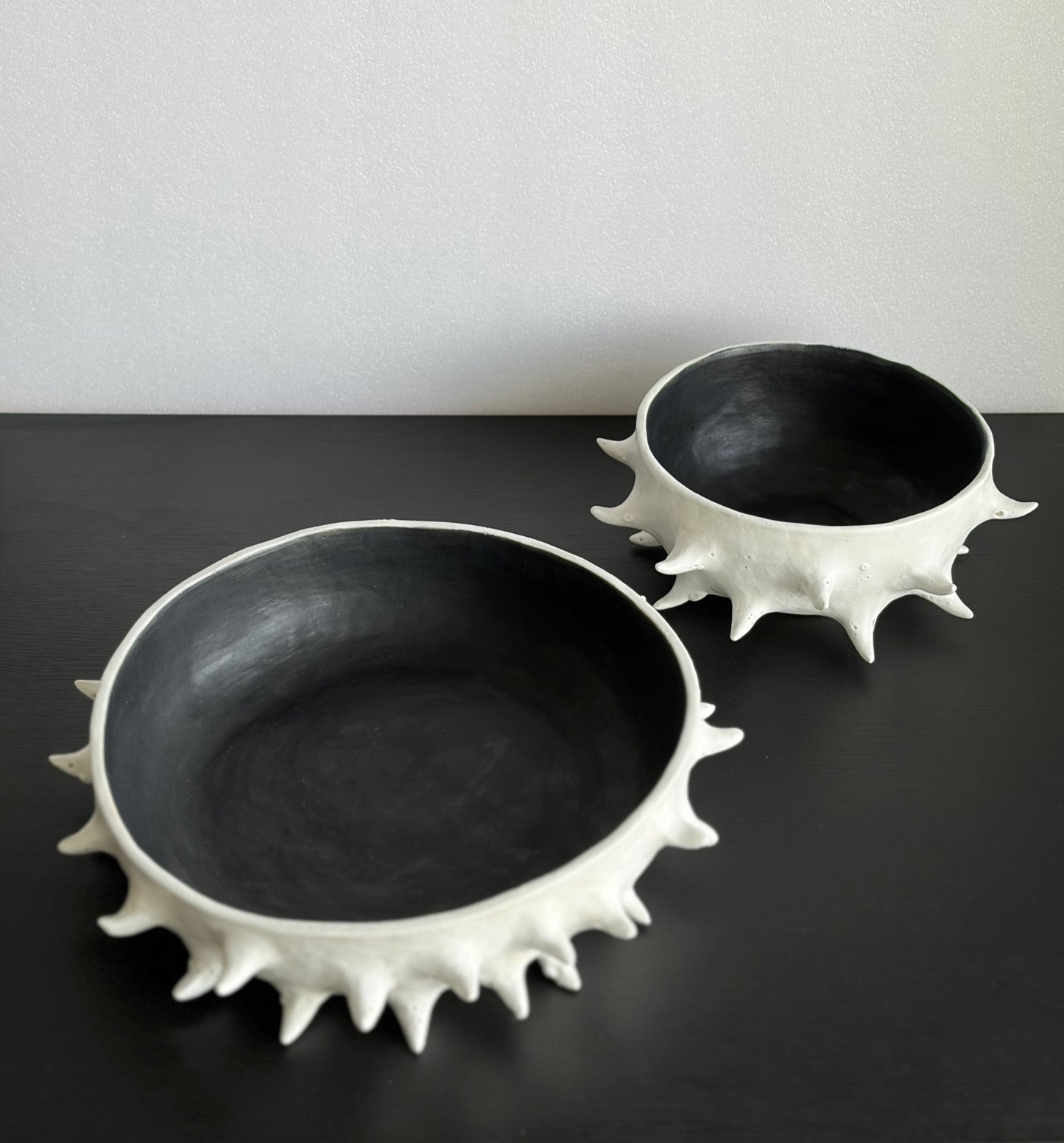 Misa ceramiczna z kolcami