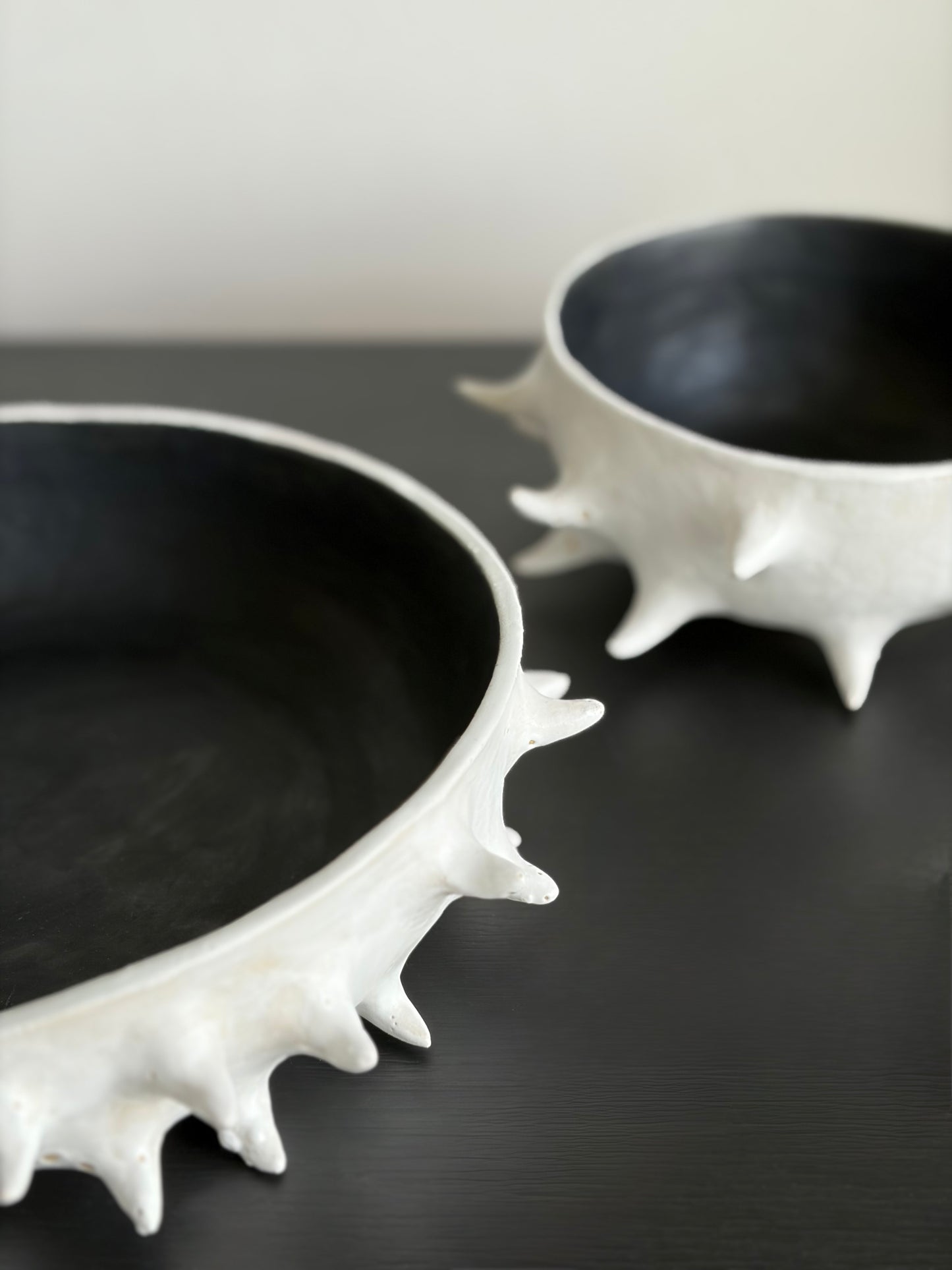 Misa ceramiczna z kolcami