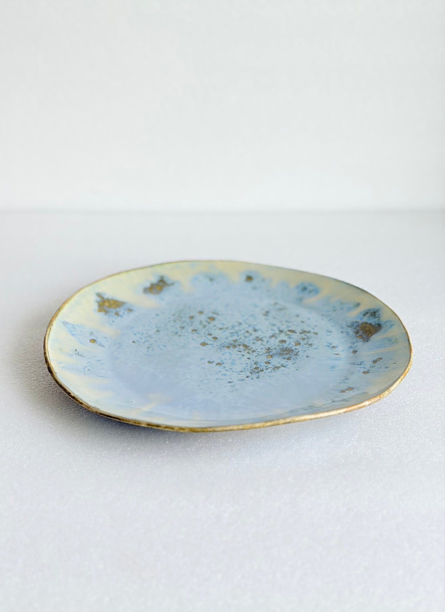 Talerz ceramiczny duży niebieski