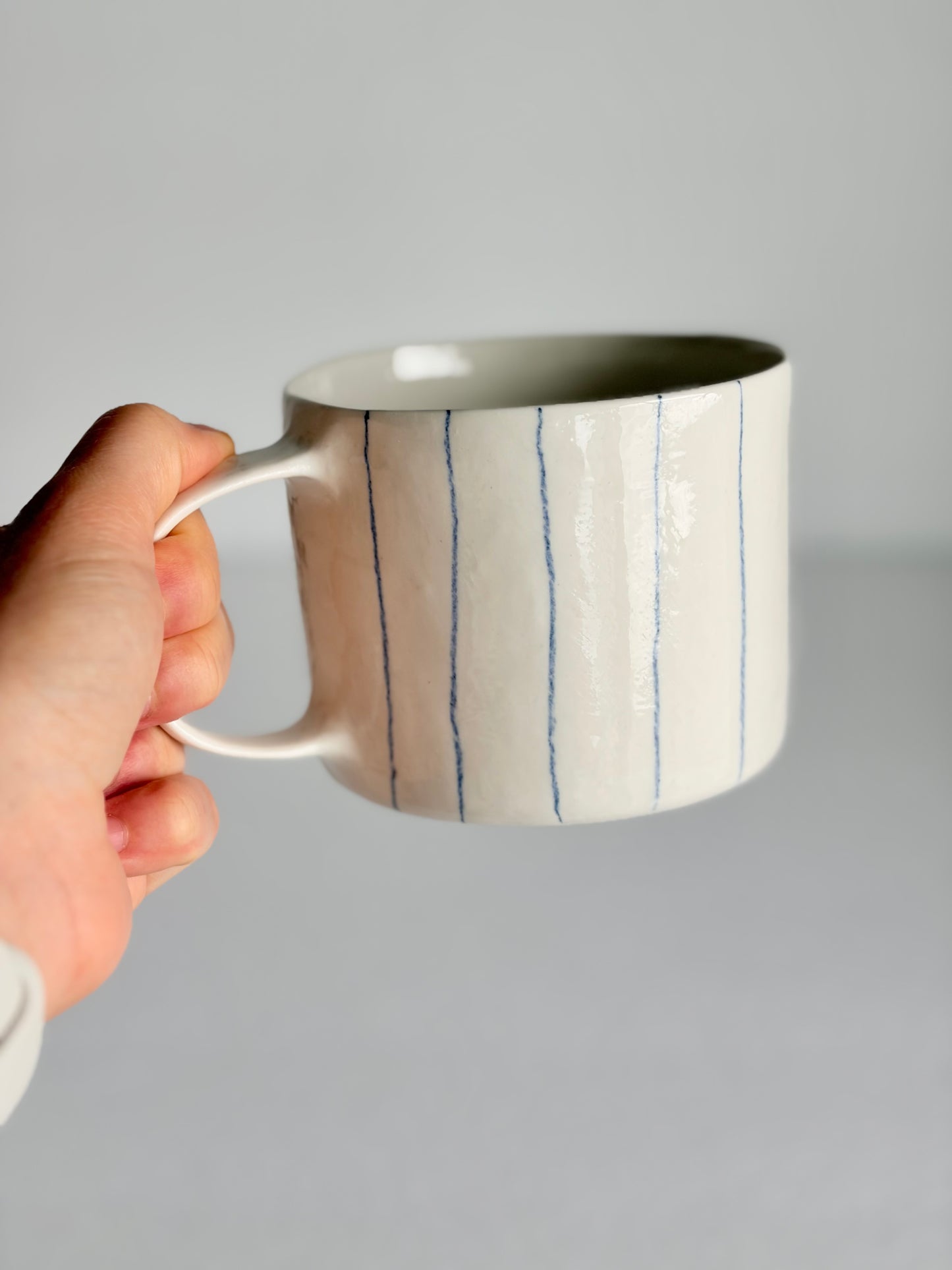 Kubek porcelanowy w pasy