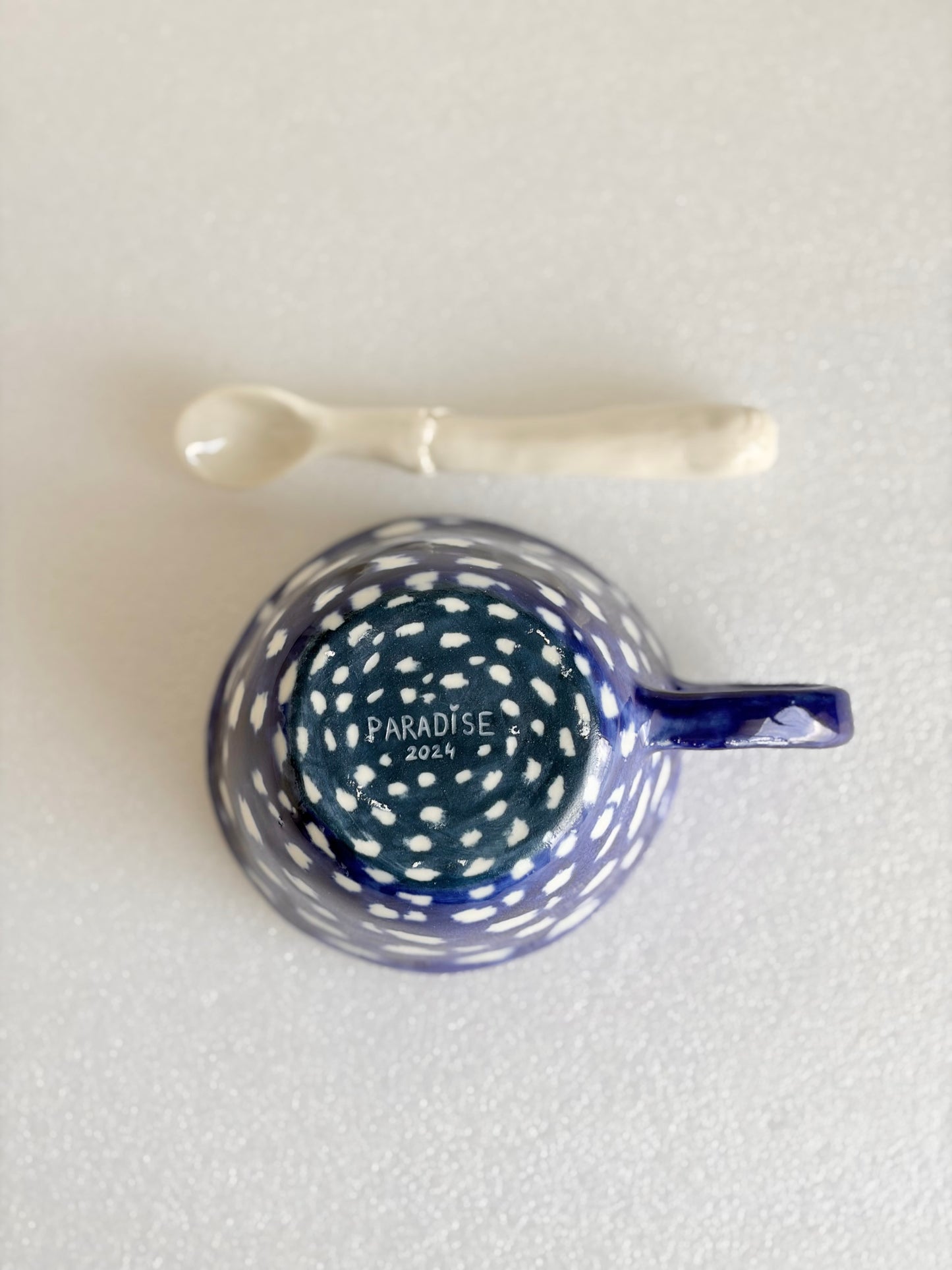 Filiżanka porcelanowa „grzybek” z łyżką