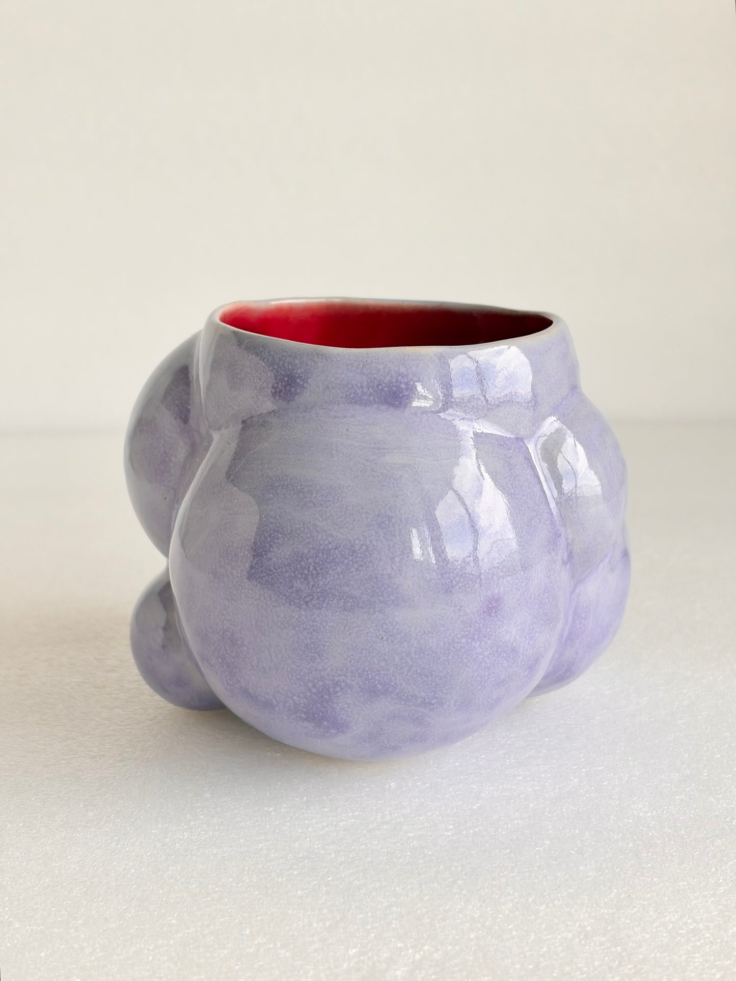 Kubek ceramiczny bez ucha “Bubbles 3” fioletowo-czerwony