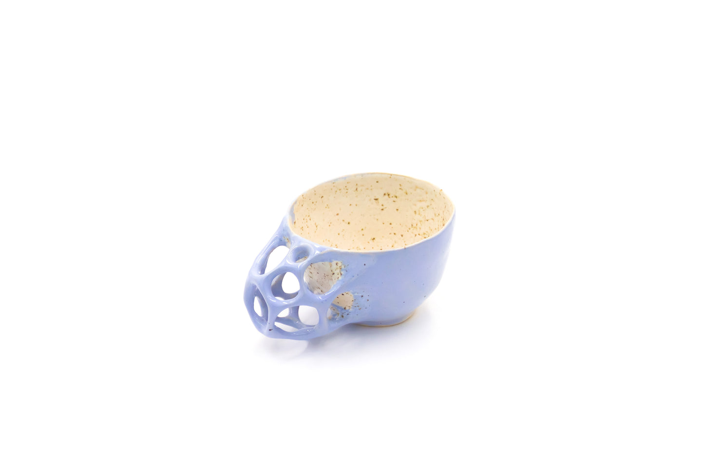Kubek ceramiczny w kolorze beżowo-niebieskim