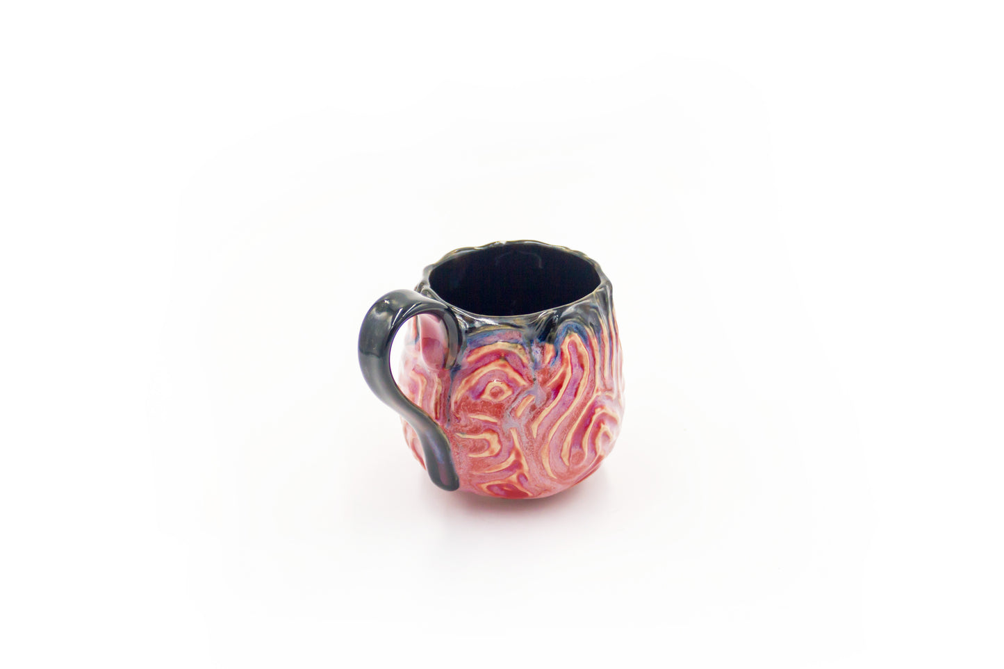Kubek ceramiczny w kolorze czarno-różowym