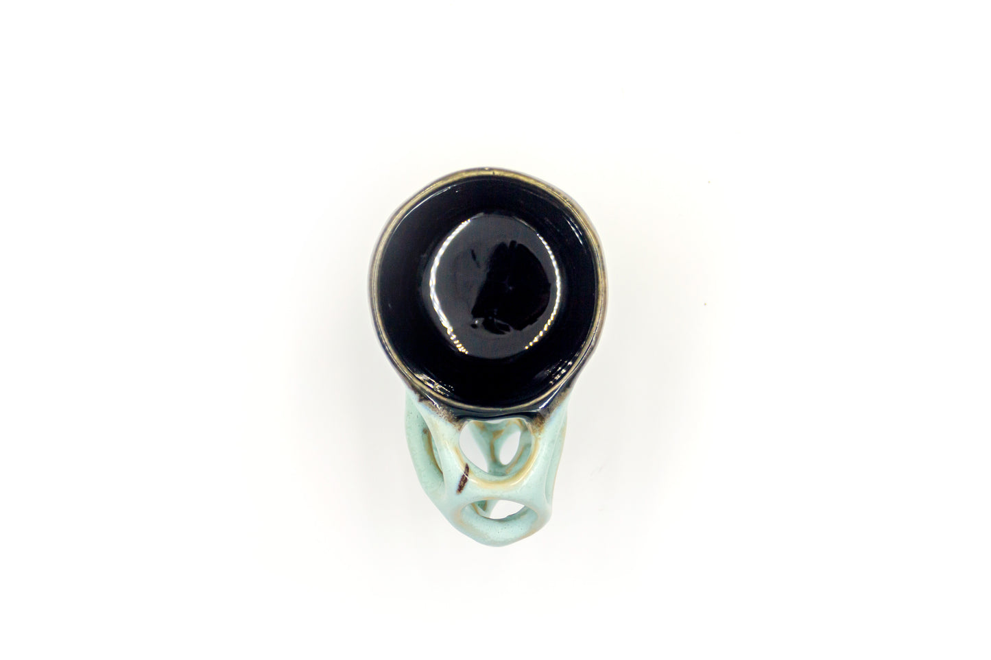 Kubek ceramiczny w kolorze turkusowo-czarnym