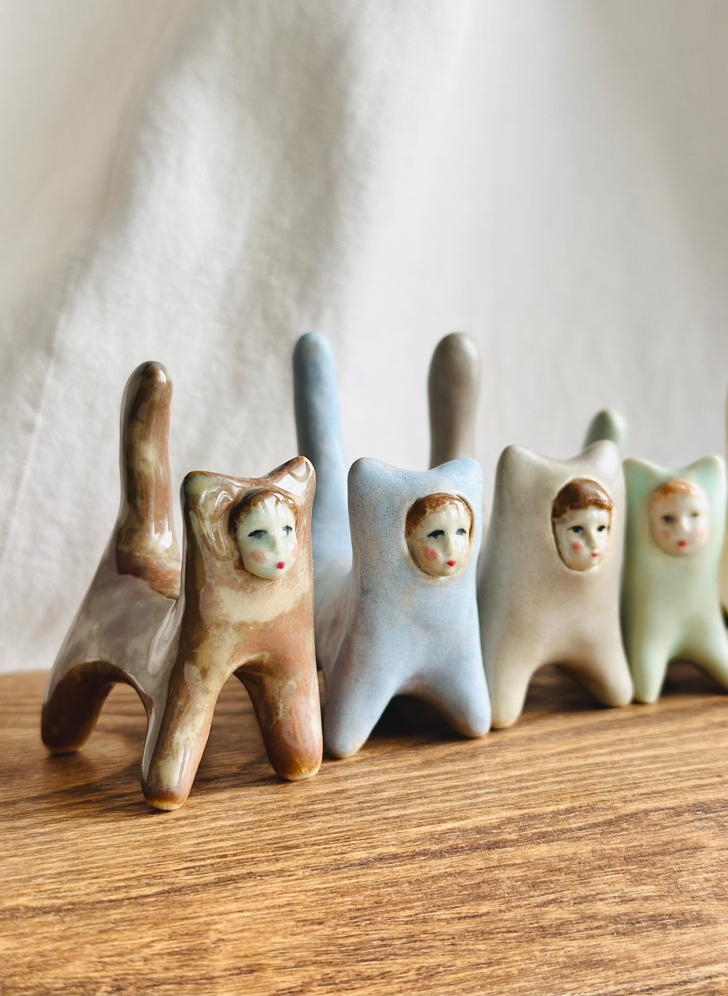 Figurka ceramiczna kotek Habubu