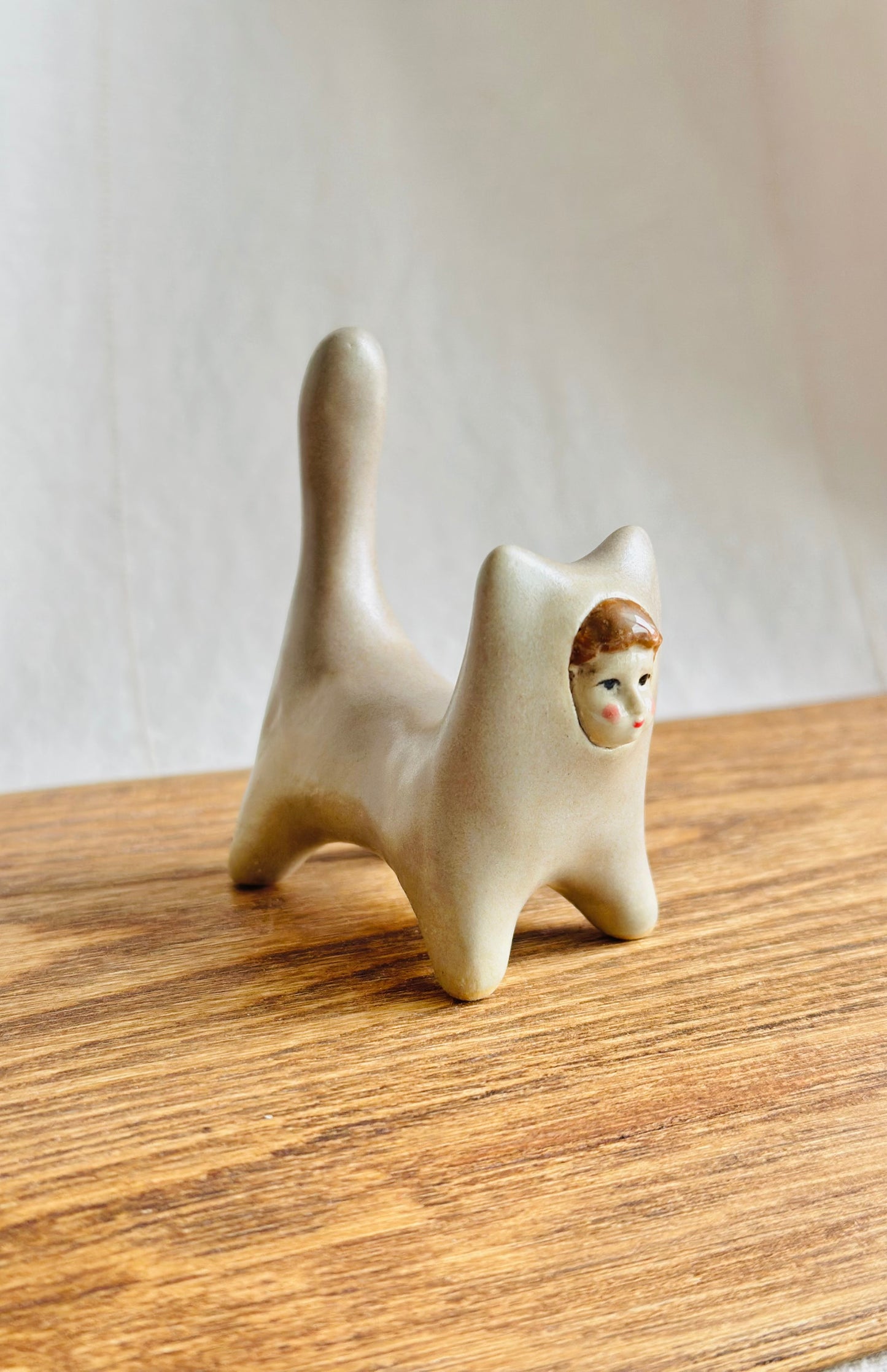 Figurka ceramiczna kotek Habubu