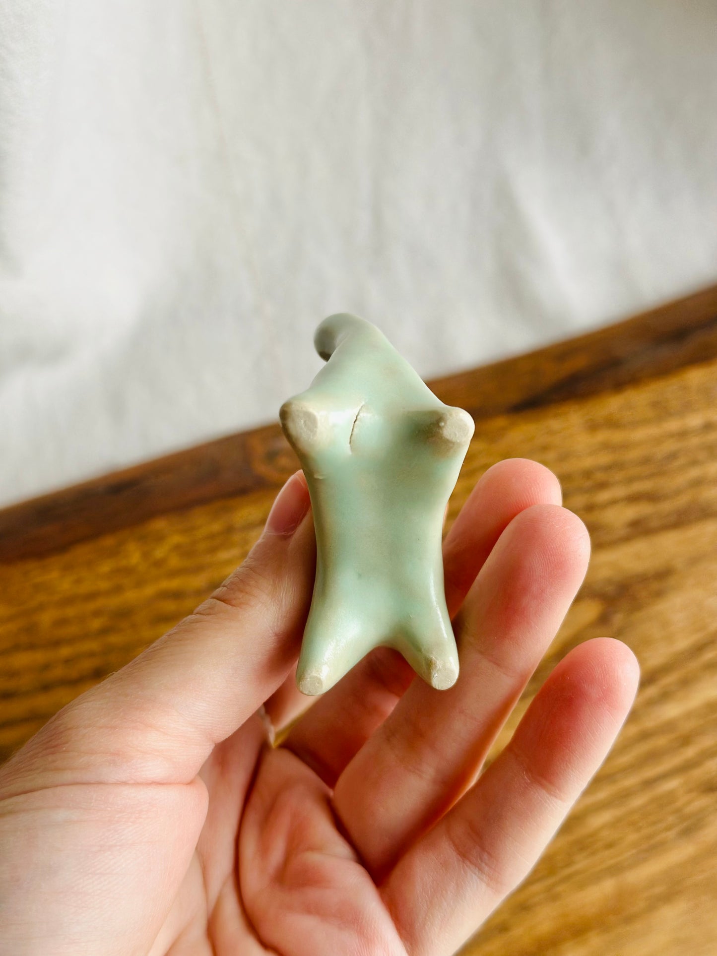 Figurka ceramiczna kotek Habubu