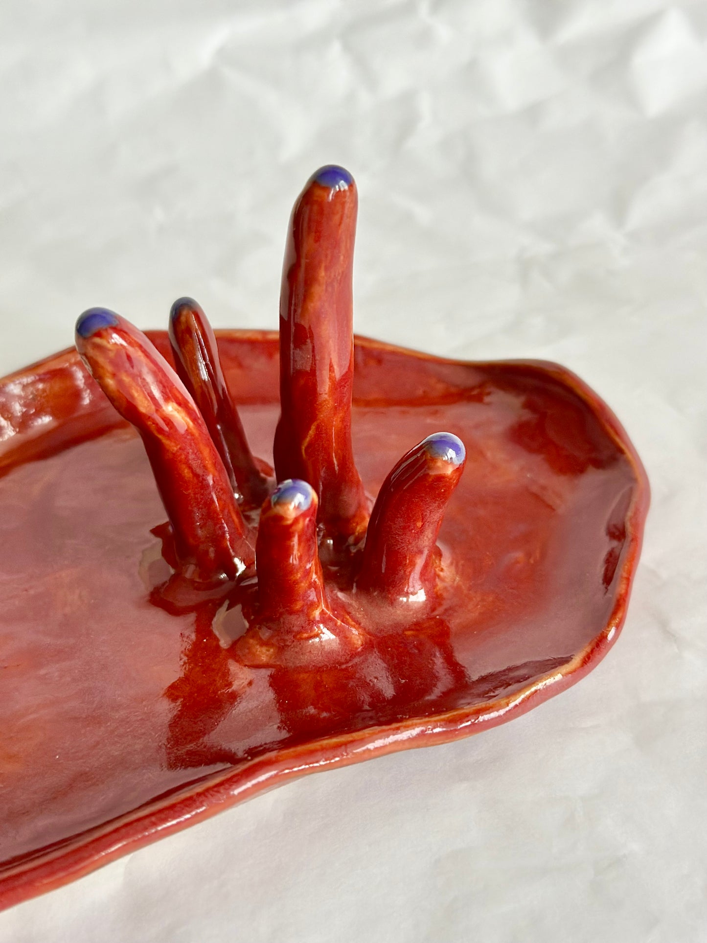 Organiczna podstawka na biżuterię