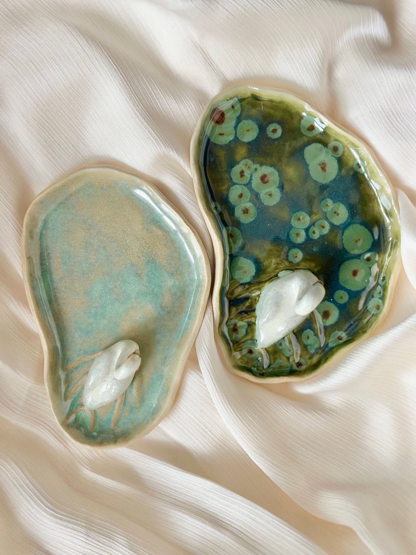 Podstawka na biżuterię z łabędziem