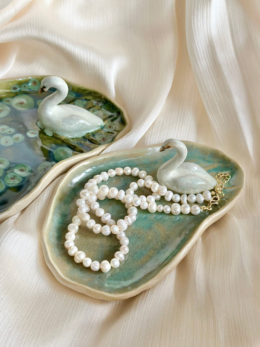 Podstawka na biżuterię z łabędziem