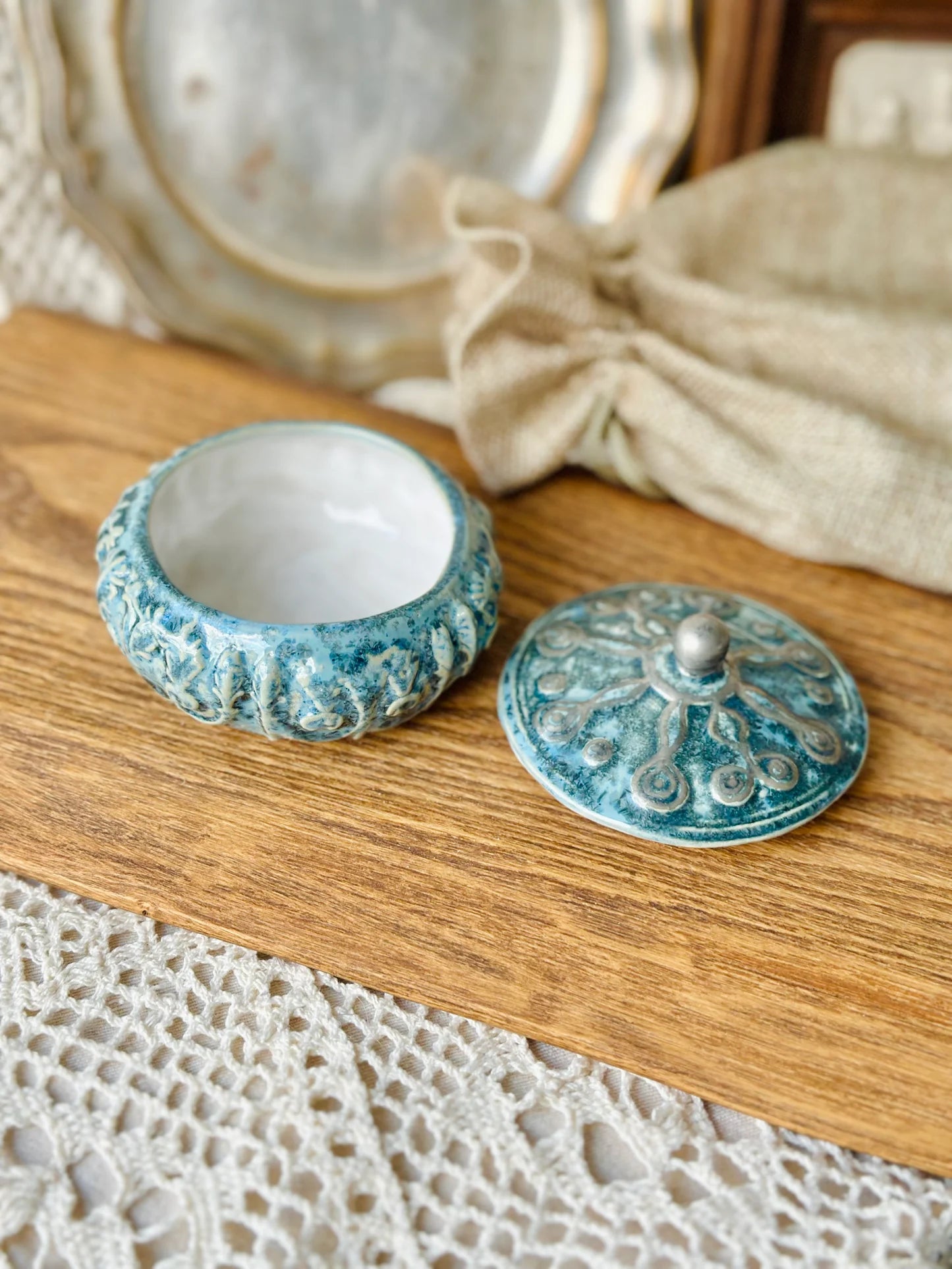 Szkatułka ceramiczna turkusowa