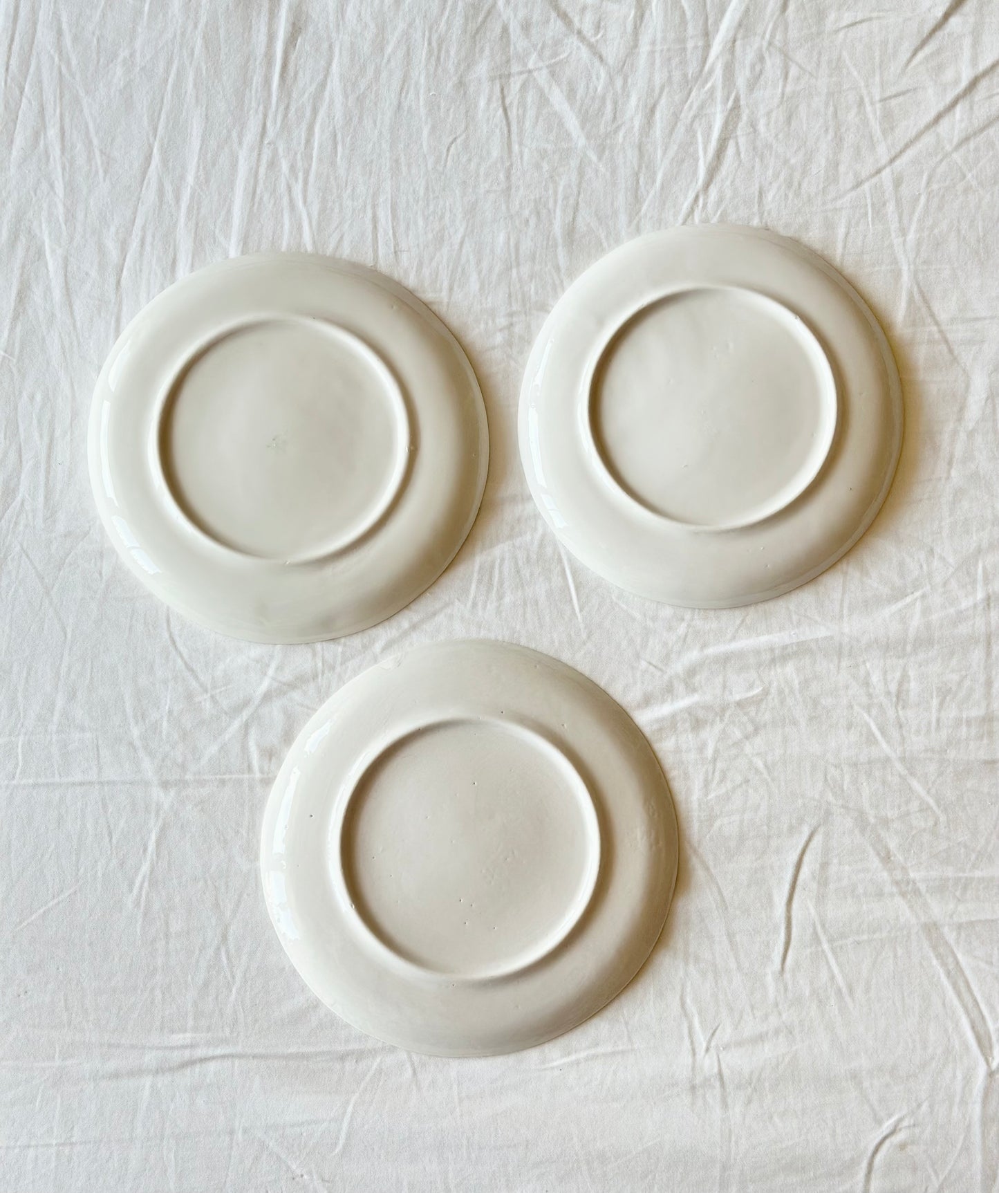 Talerz porcelanowy z rysunkiem