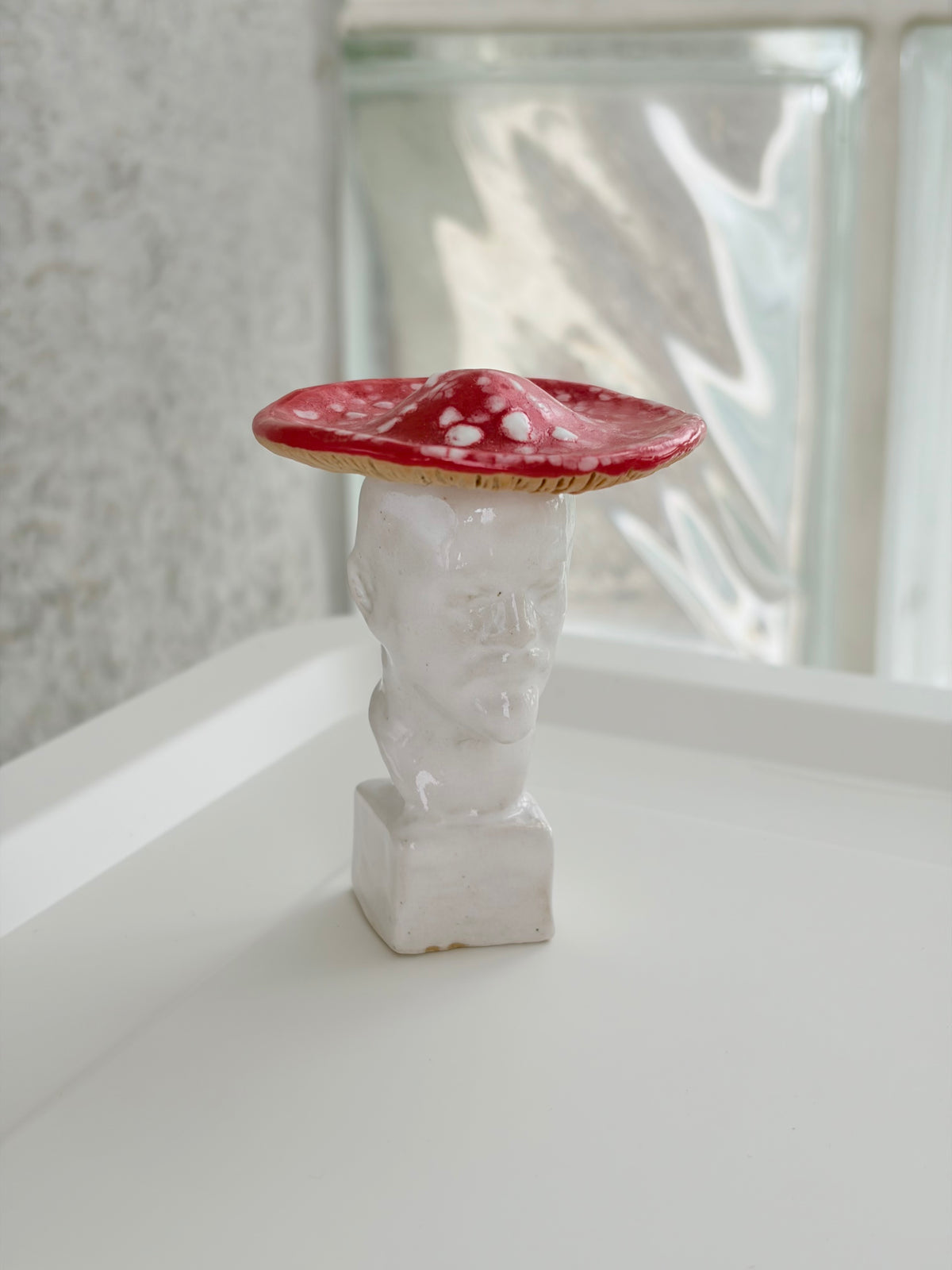 Mini crâne en céramique marron