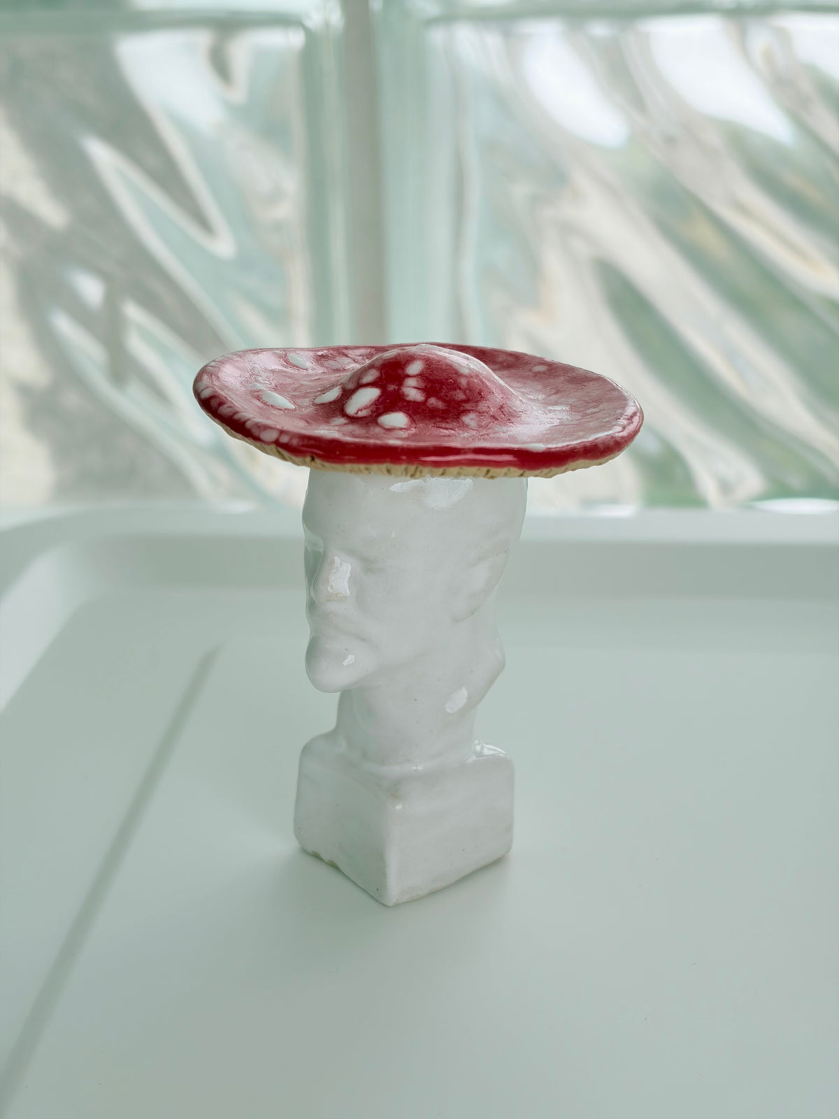 Mini crâne en céramique marron