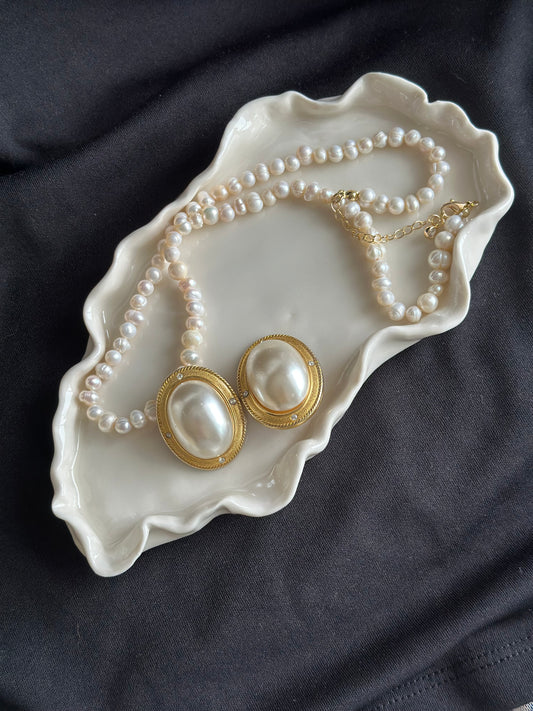 Podstawka porcelanowa na biżuterię