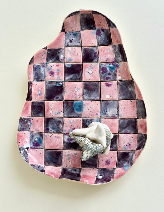 Podstawka na biżuterię z werlingami tańczącymi