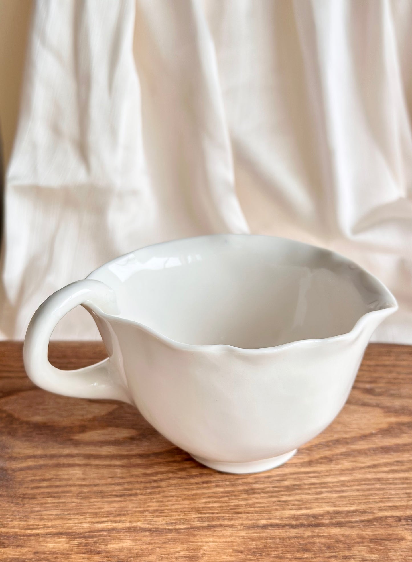 Tasse en porcelaine à fleurs colorées