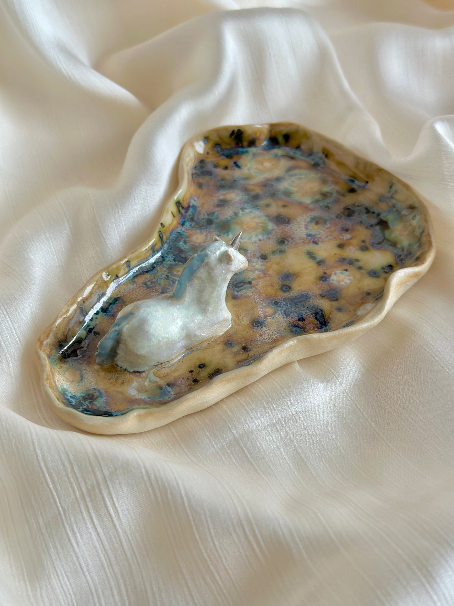 Podstawka na biżuterię z jednorożcem