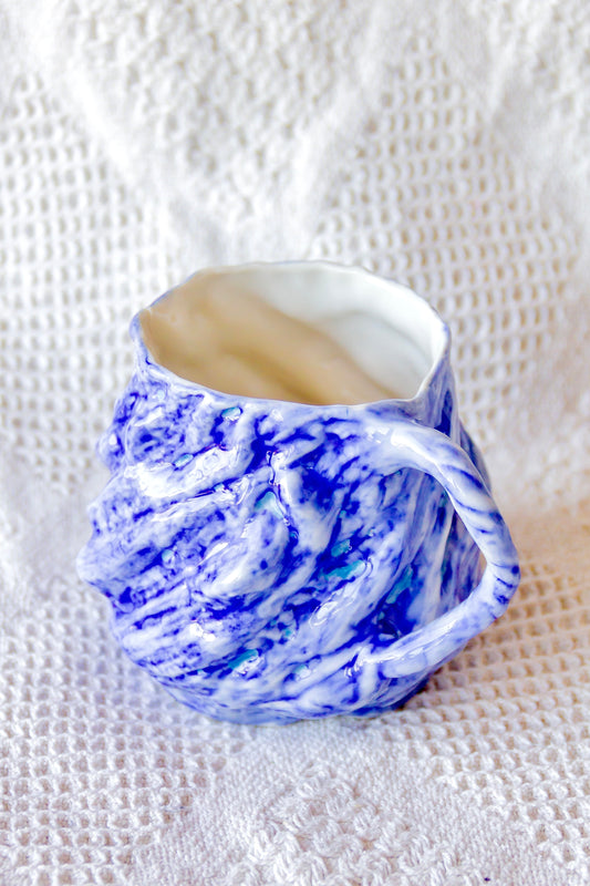 Kubek porcelanowy „Wave” biało-granatowy