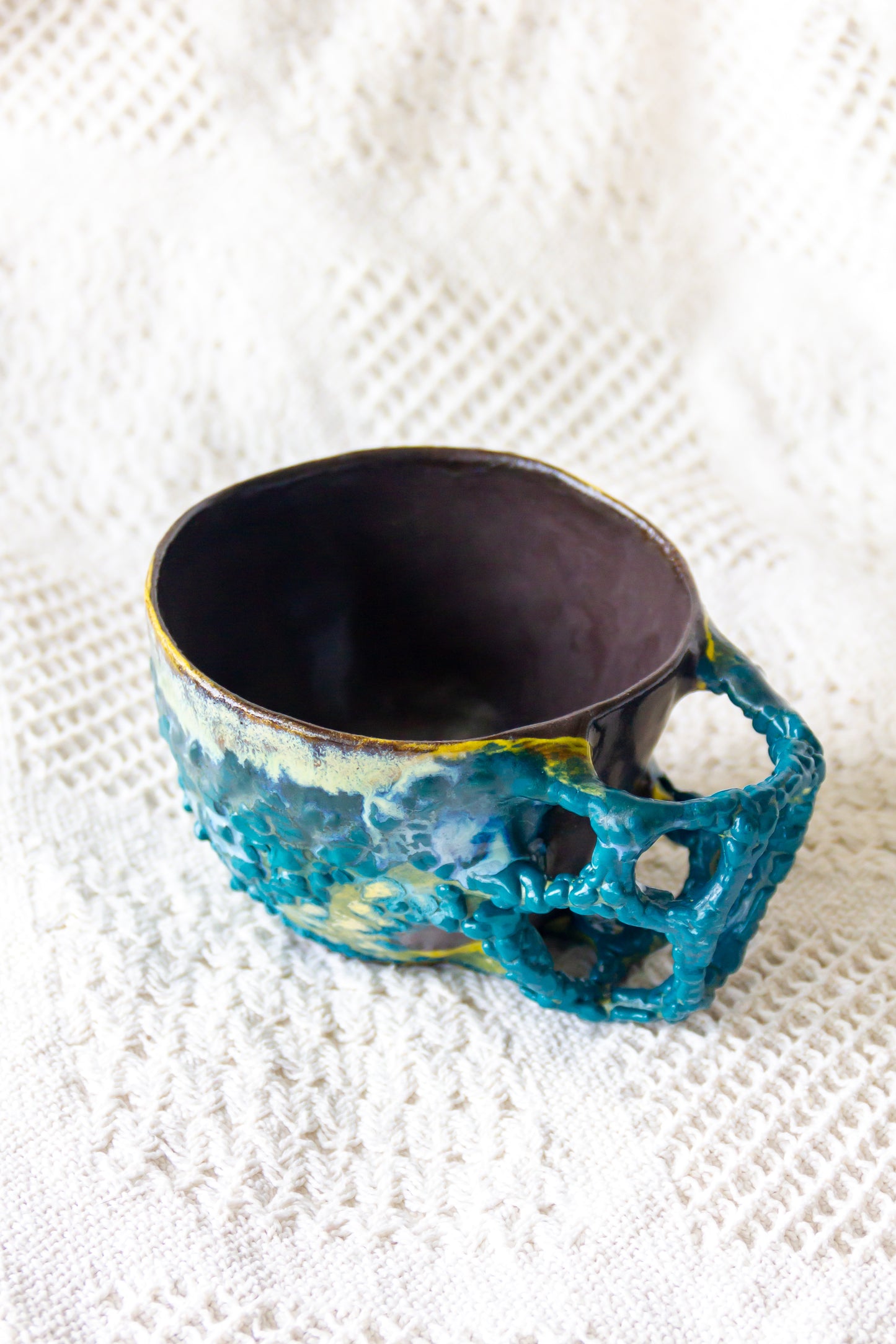 Filiżanka ceramiczna „Tripto” niebiesko-czarna