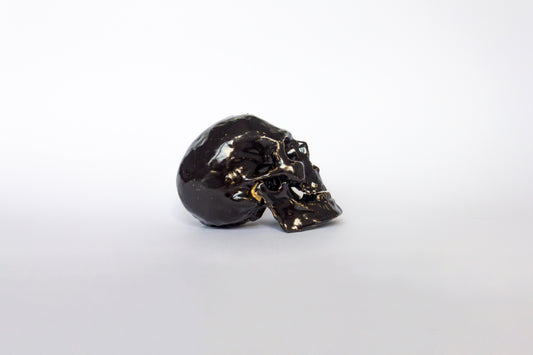 Czaszka ceramiczna w kolorze czarnym z otwieraną żuchwą