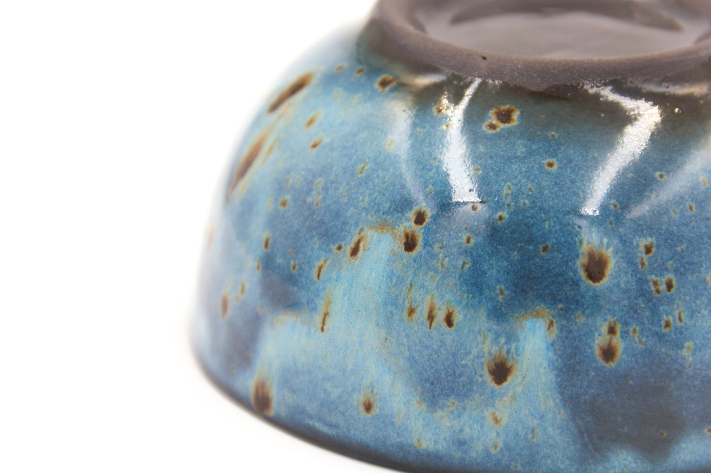 Miska ceramiczna w kolorze niebiesko-beżowym